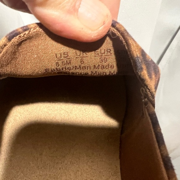 Dr. Scholl's Nice Day Leopard Print Women's Loafers - Picture 5 of 7